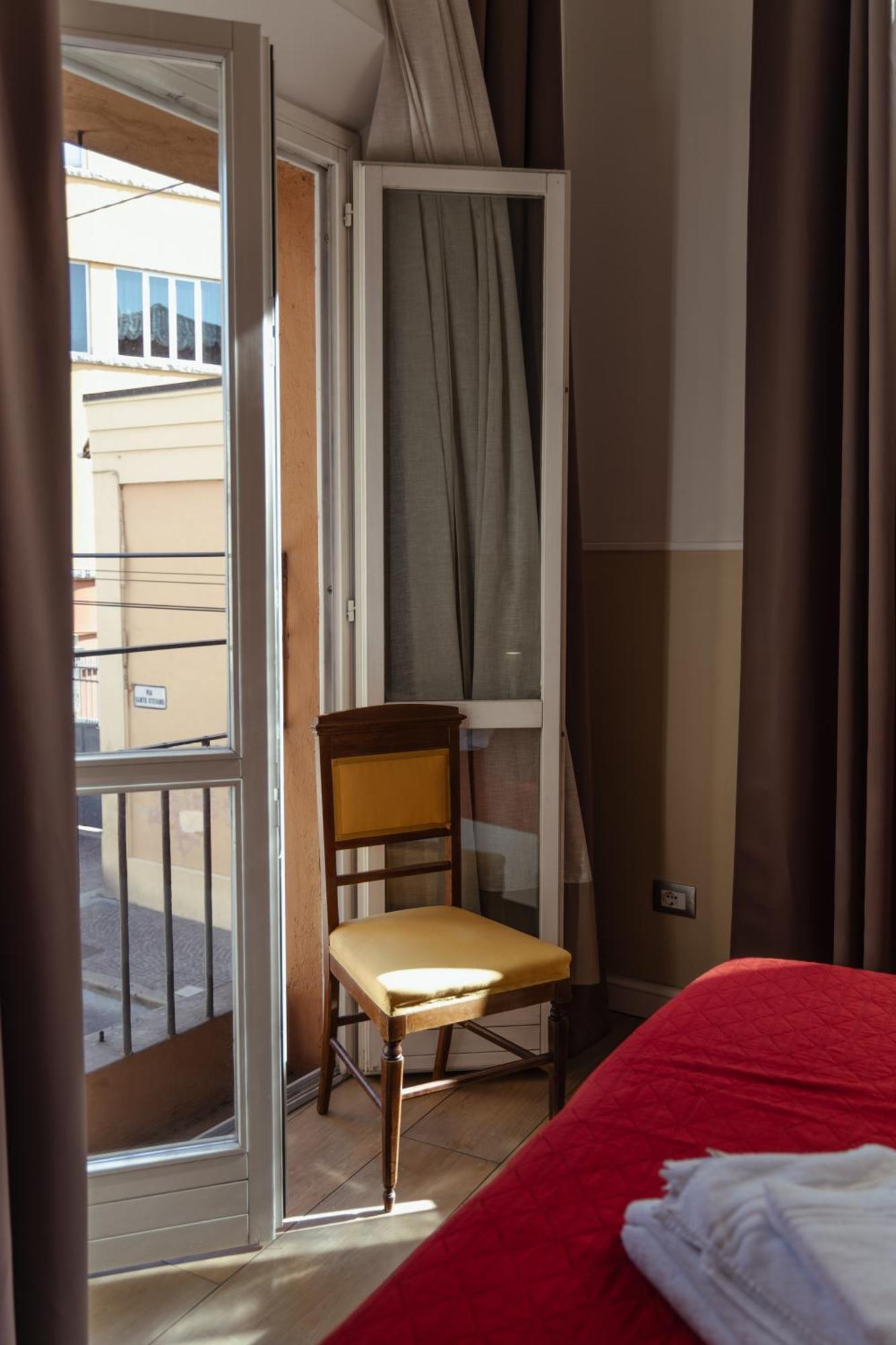 Il Tiro Rooms Bologna Luaran gambar