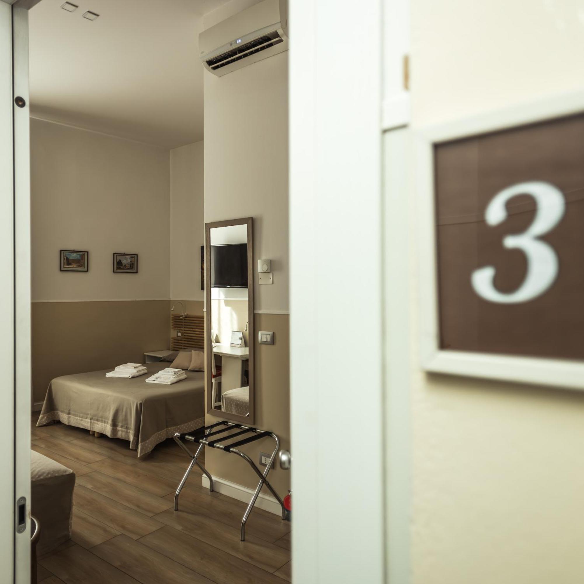 Il Tiro Rooms Bologna Luaran gambar