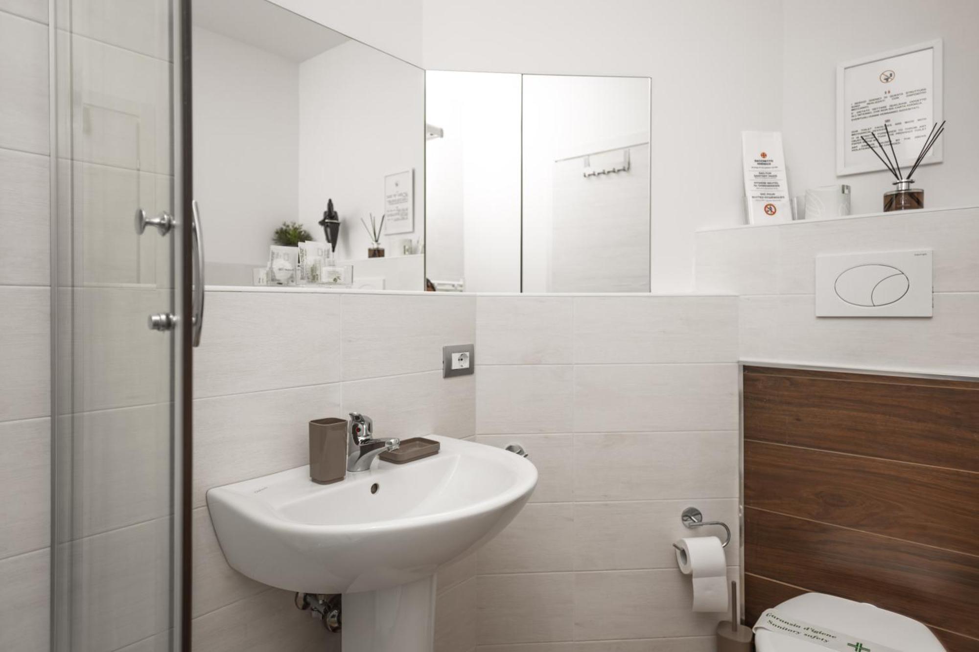 Il Tiro Rooms Bologna Luaran gambar