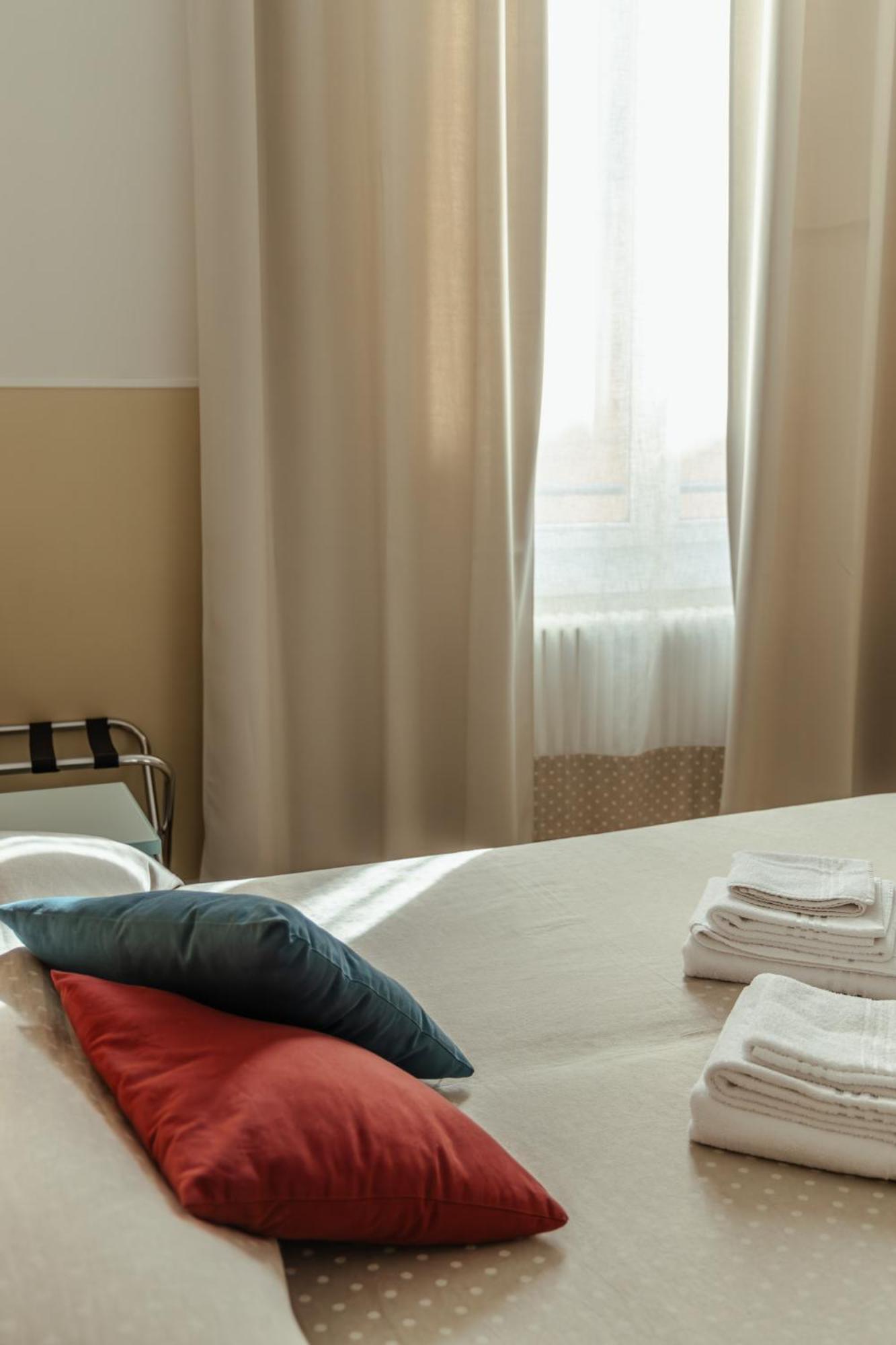 Il Tiro Rooms Bologna Luaran gambar