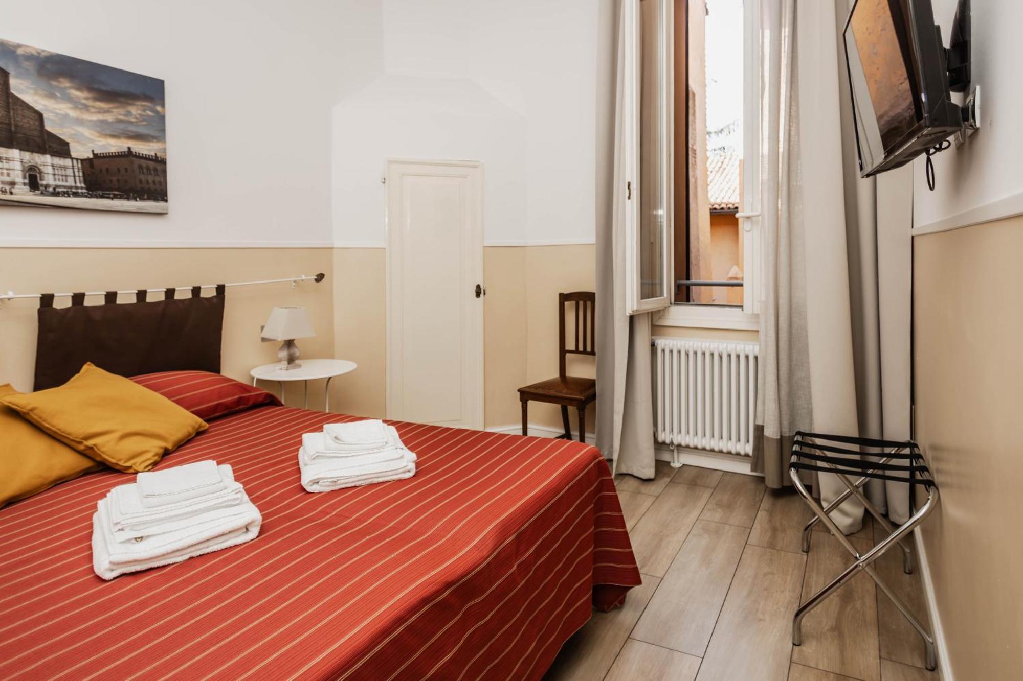 Il Tiro Rooms Bologna Luaran gambar