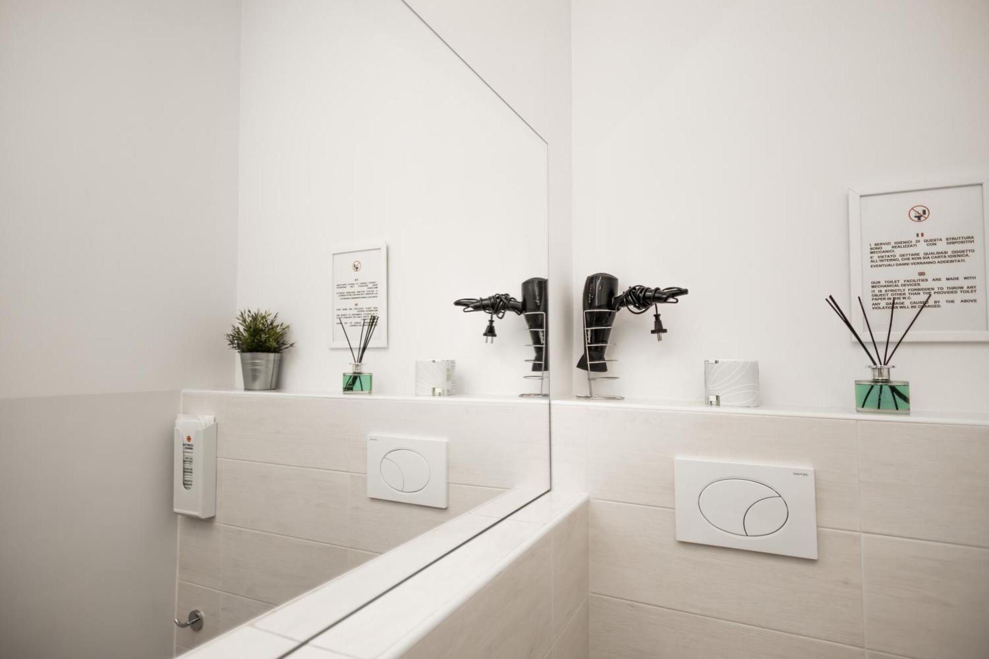 Il Tiro Rooms Bologna Luaran gambar
