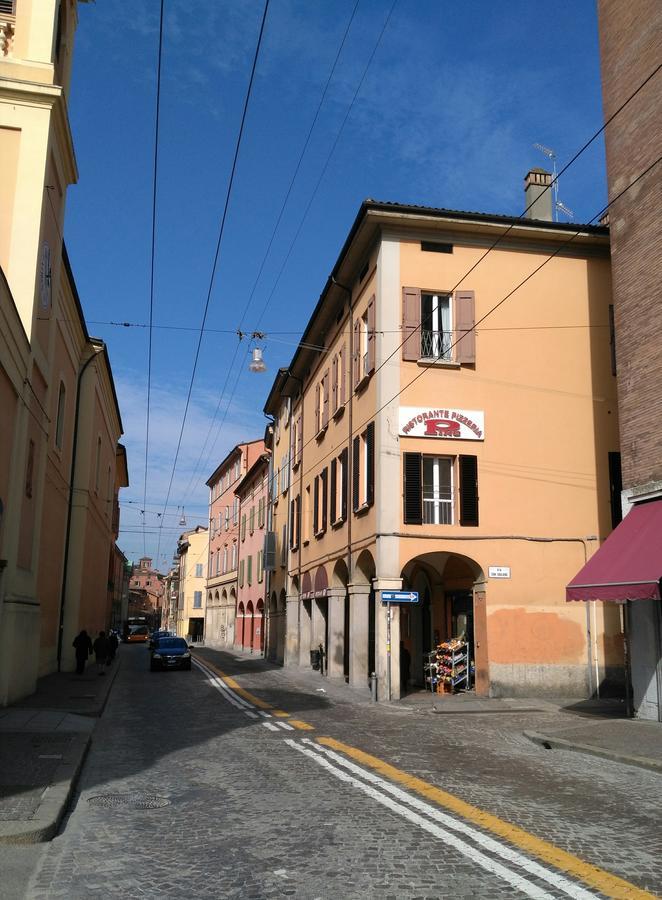 Il Tiro Rooms Bologna Luaran gambar